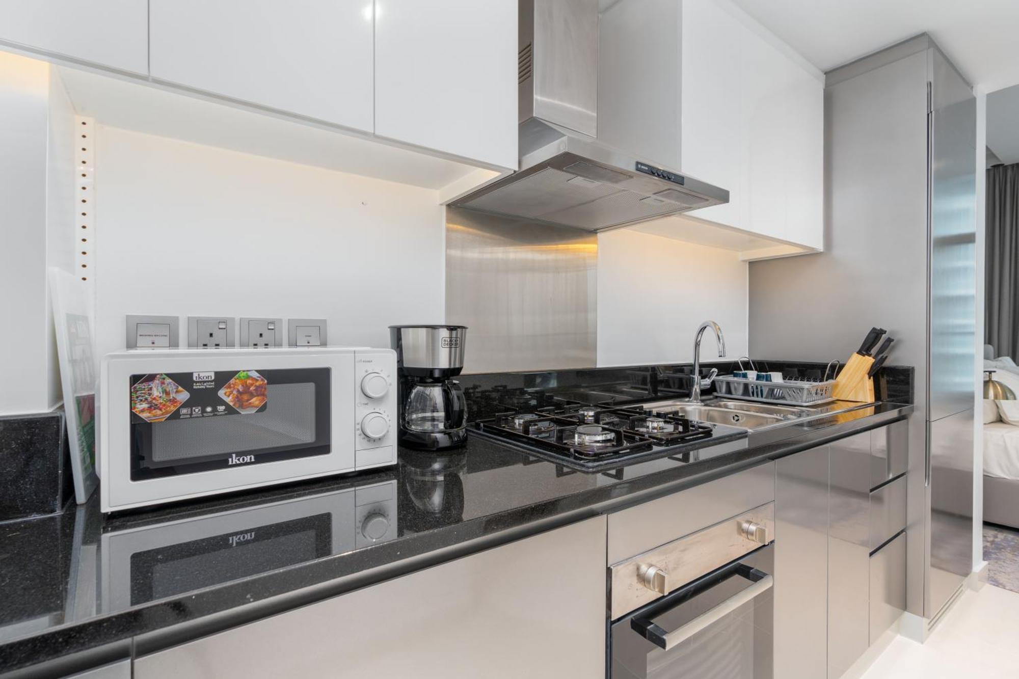 شقة Spacious Luxe Family With Canal & Burj Khalifa View