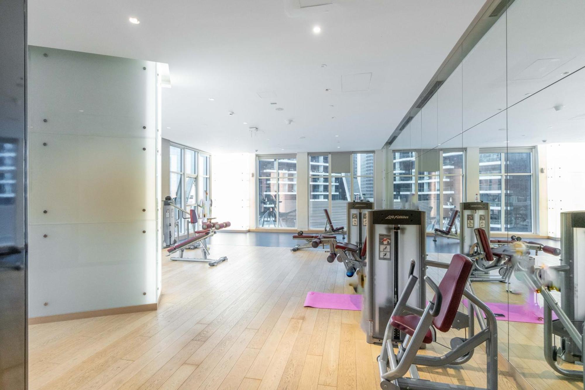 Spacious Luxe Family With Canal & Burj Khalifa View شقة دبي