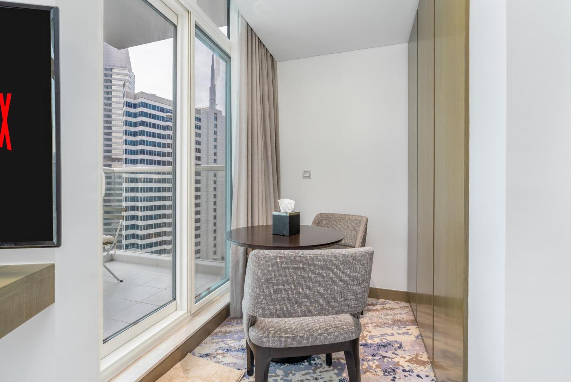 Spacious Luxe Family With Canal & Burj Khalifa View شقة دبي