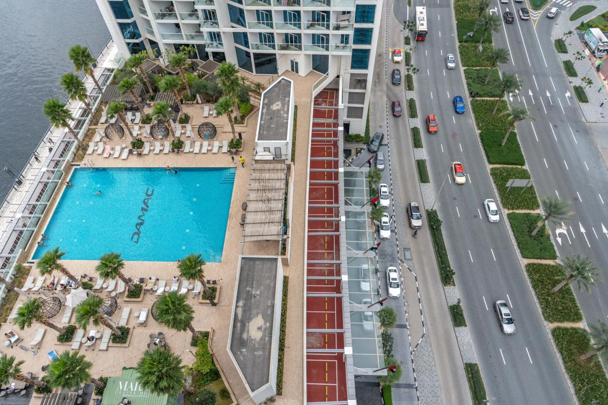 شقة Spacious Luxe Family With Canal & Burj Khalifa View *